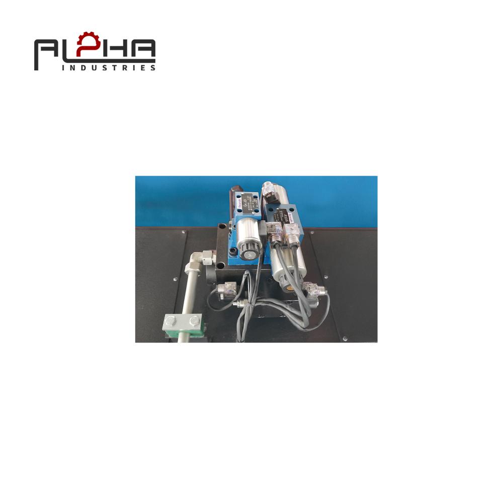 CNC Press Brake Bending Accuracy Explained: How Crowning Technology Ensures Precision Forming