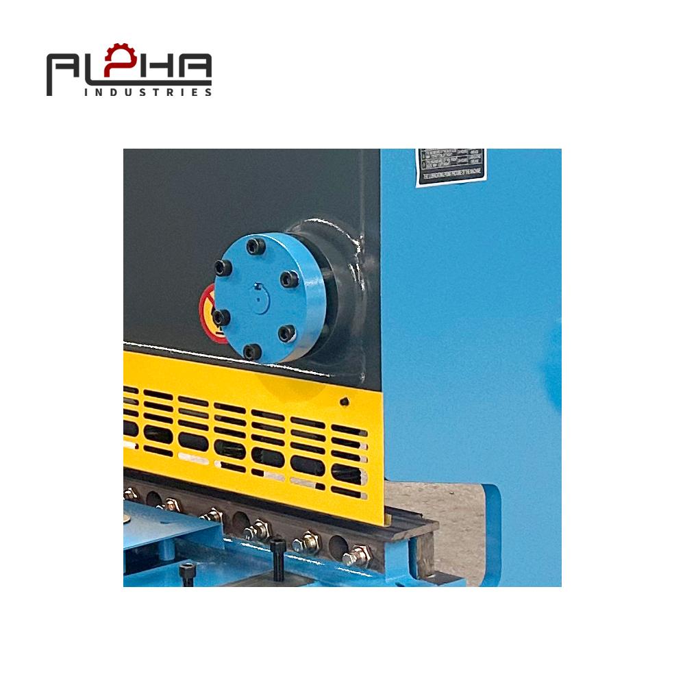 Hydraulic Guillotine Shear: Precision Sheet Cutting Accuracy Control